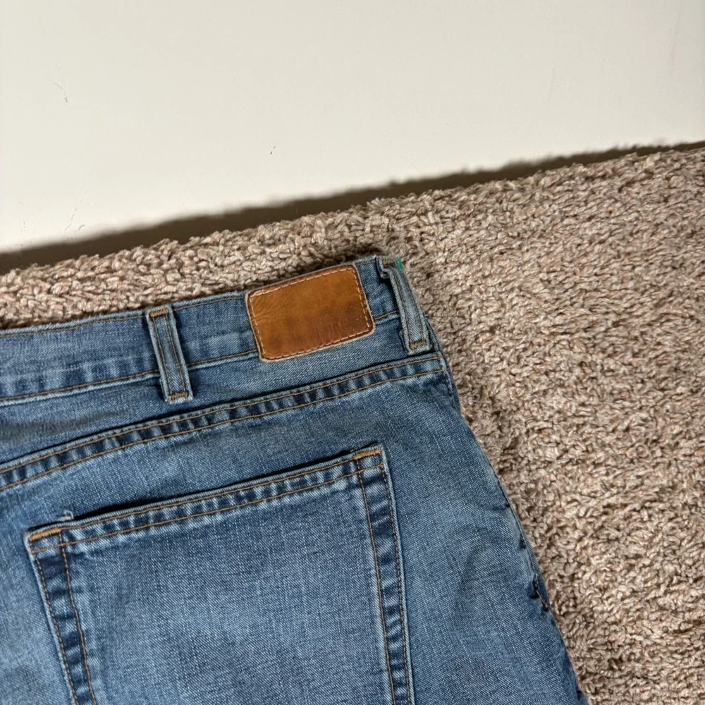 J.Crew Mens Straight Leg Jeans Medium Wash Blue Denim 38x32 Zip Fly Cotton Blend